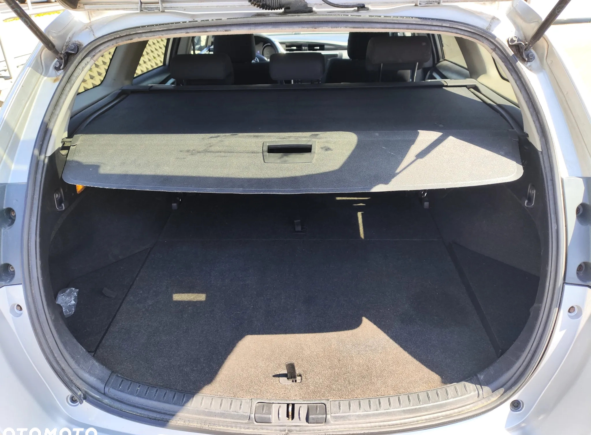 Toyota Prius cena 34990 przebieg: 434000, rok produkcji 2014 z Warszawa małe 137